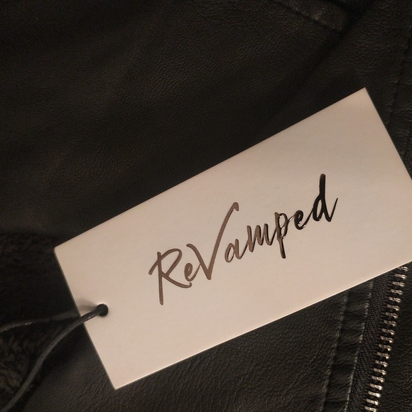 NWT-Ladies leather jacket with belt - Picture 3 of 7